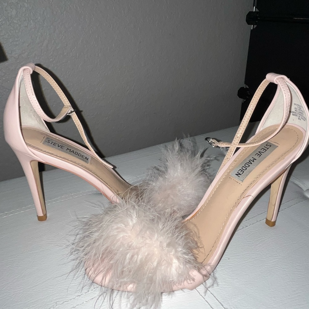 Pale pink fuzzy Steve Madden heels